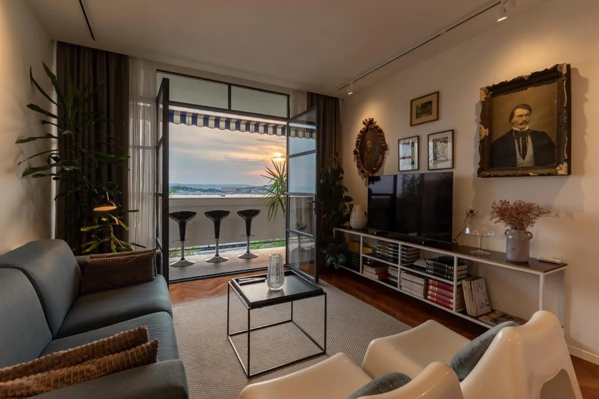 Image 2 of BREGOS SUPERIOR APARTMENT – unique design 3-BR – unbelievable panoramic view of Split – walking distance from UNESCO palace and Bacvice beach – free parking – BURALUX properties