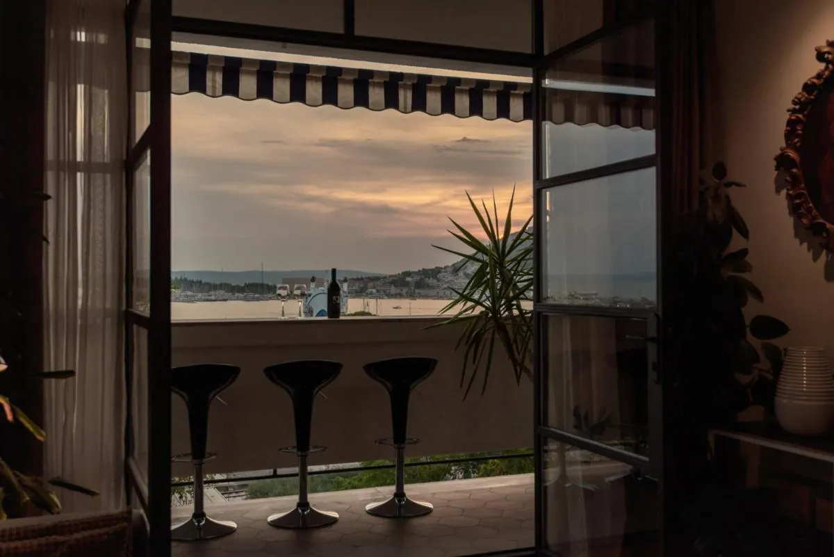 Image 1 of BREGOS SUPERIOR APARTMENT – unique design 3-BR – unbelievable panoramic view of Split – walking distance from UNESCO palace and Bacvice beach – free parking – BURALUX properties