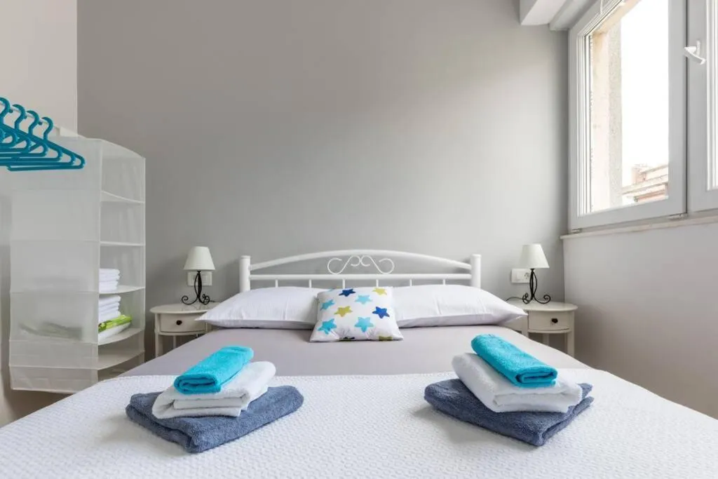 Image 1 of Banana Split Youth Apartment