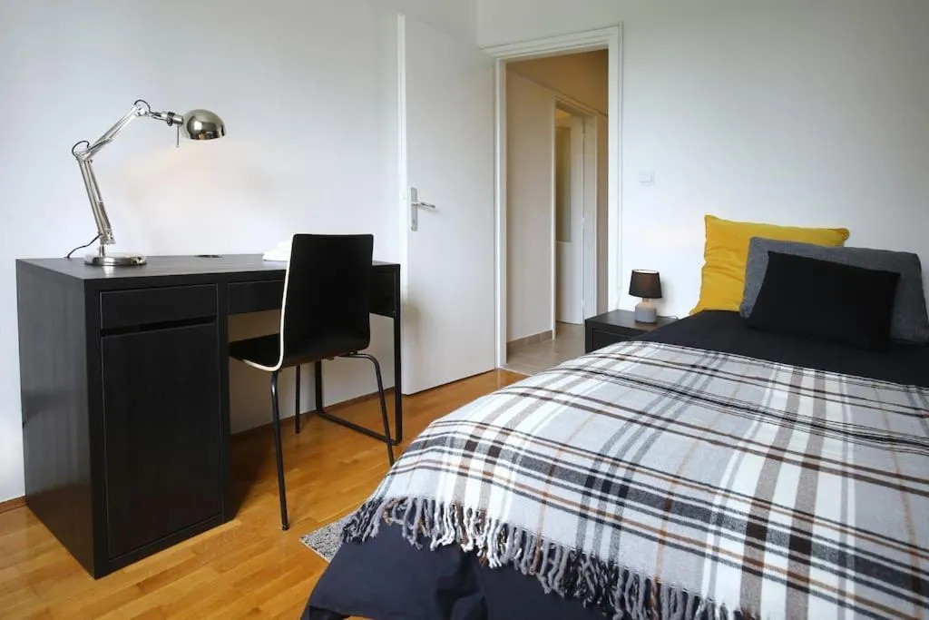 Image 6 of ☆Beach Centar Large Stylish Apartment with Terrace