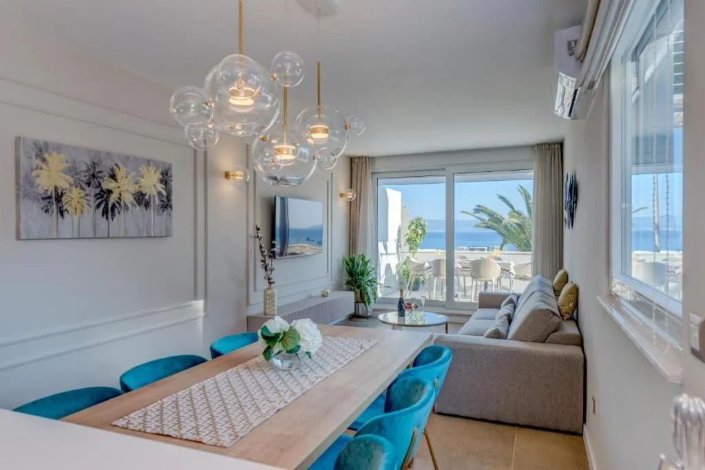 Image 3 of Beachfront Apartment Split