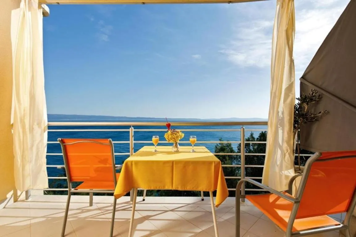 Image of Beautiful Apartments with a balcony next to the beach