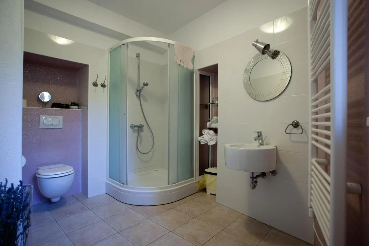 Image 1 of Bed & Breakfast Vila Baguc