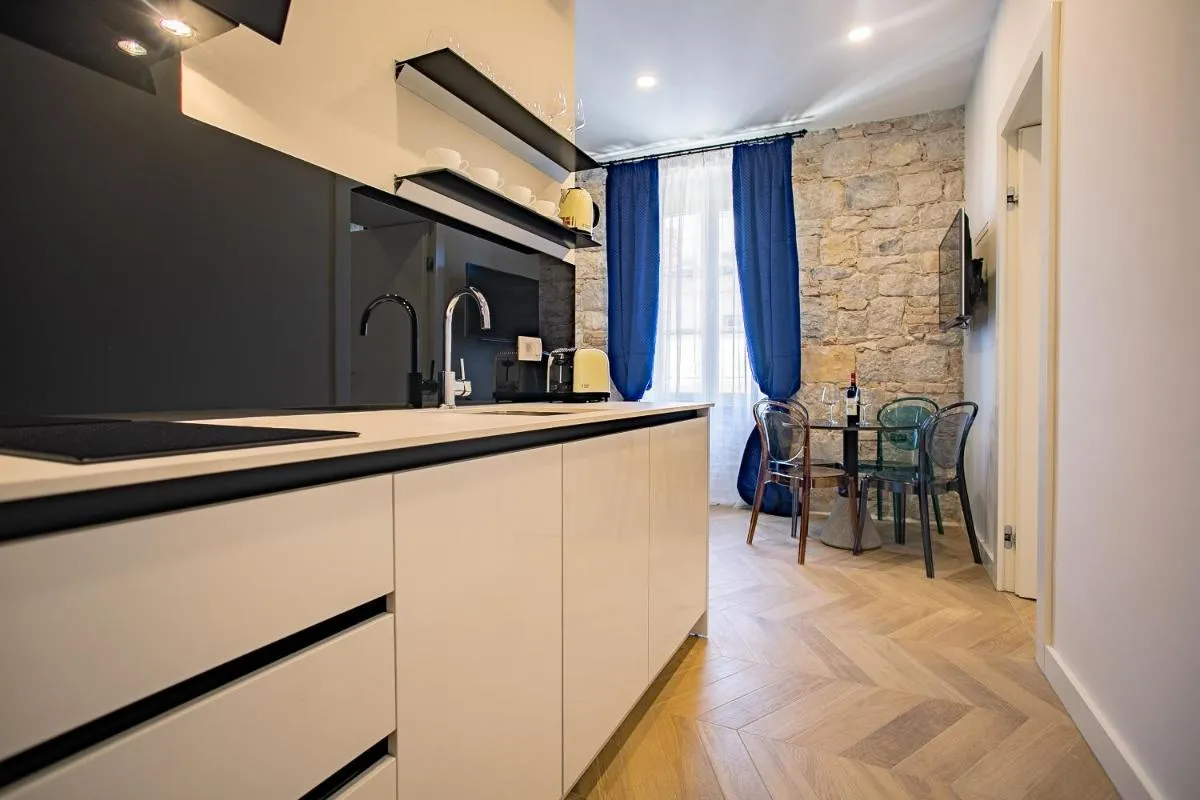 Image 3 of Best4Stay Luxury Rooms
