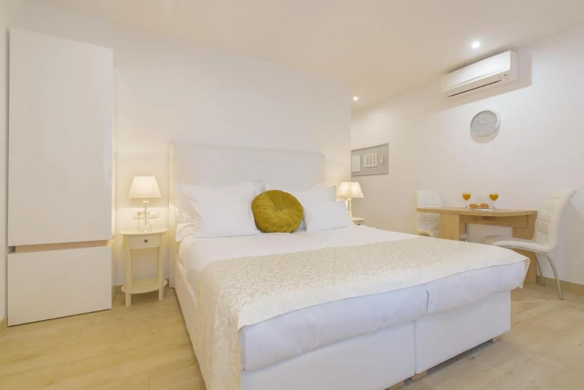 Image 5 of Best location Apartments