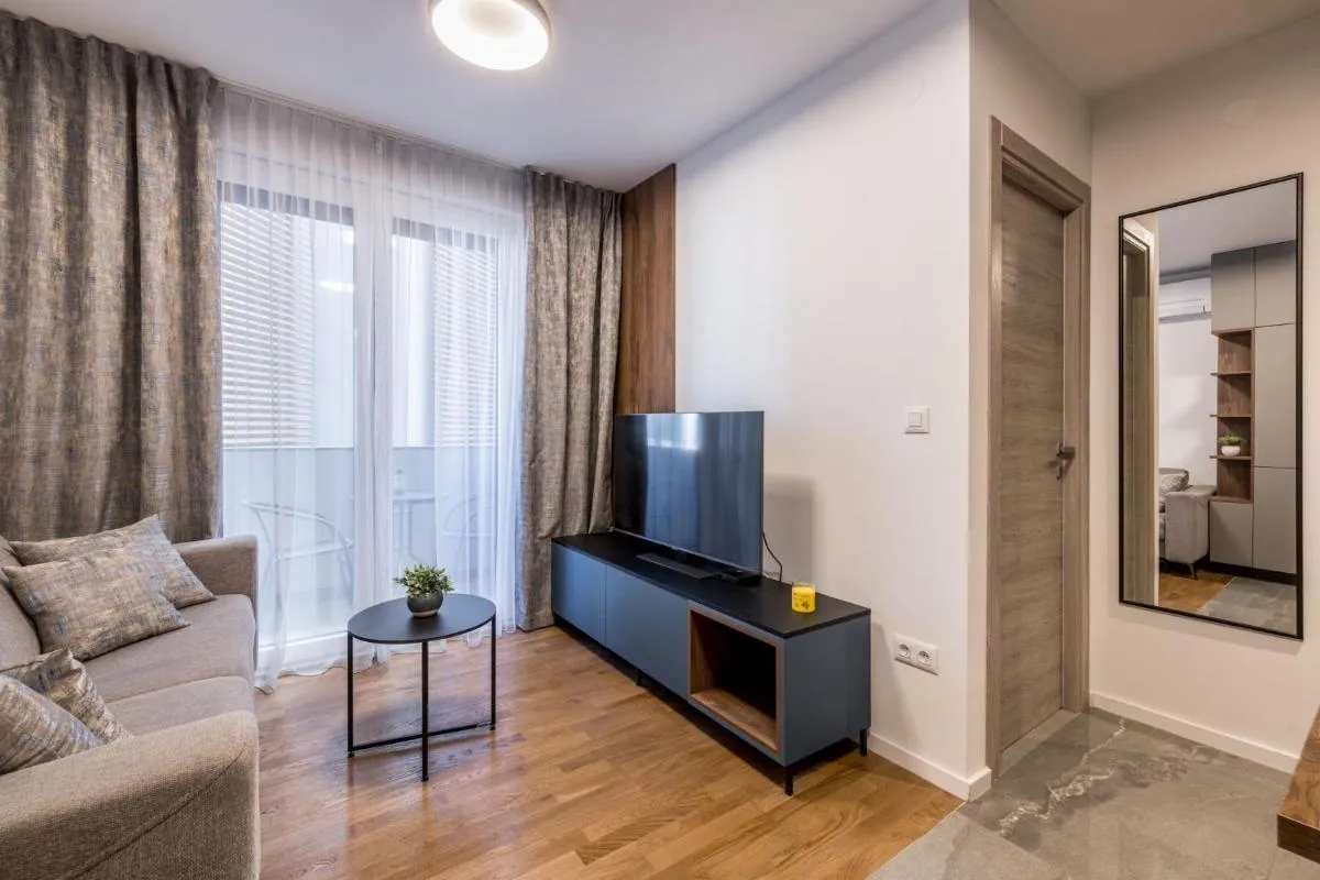 Image 4 of Blue Luxury Apartment
