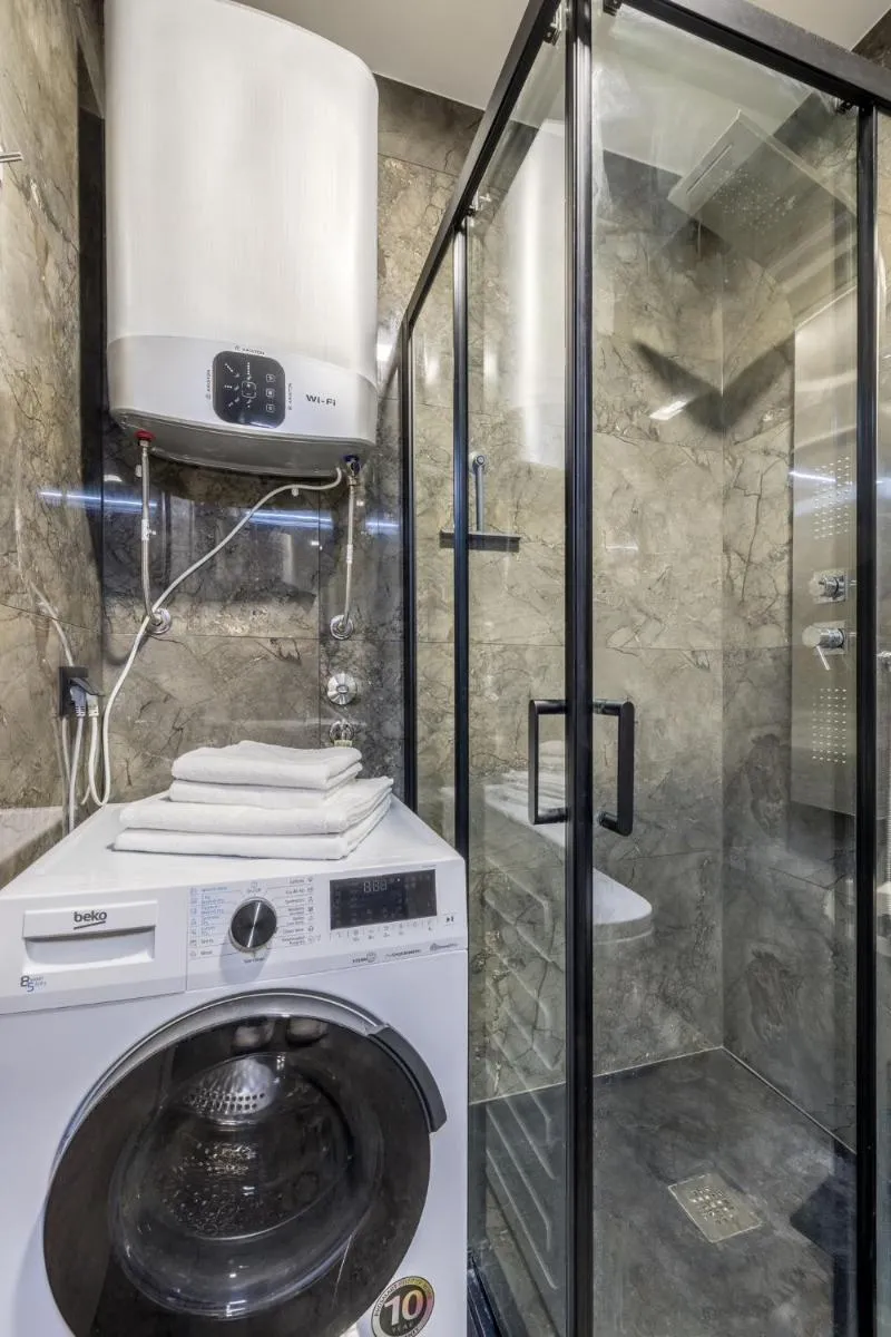 Image 3 of Blue Luxury Apartment