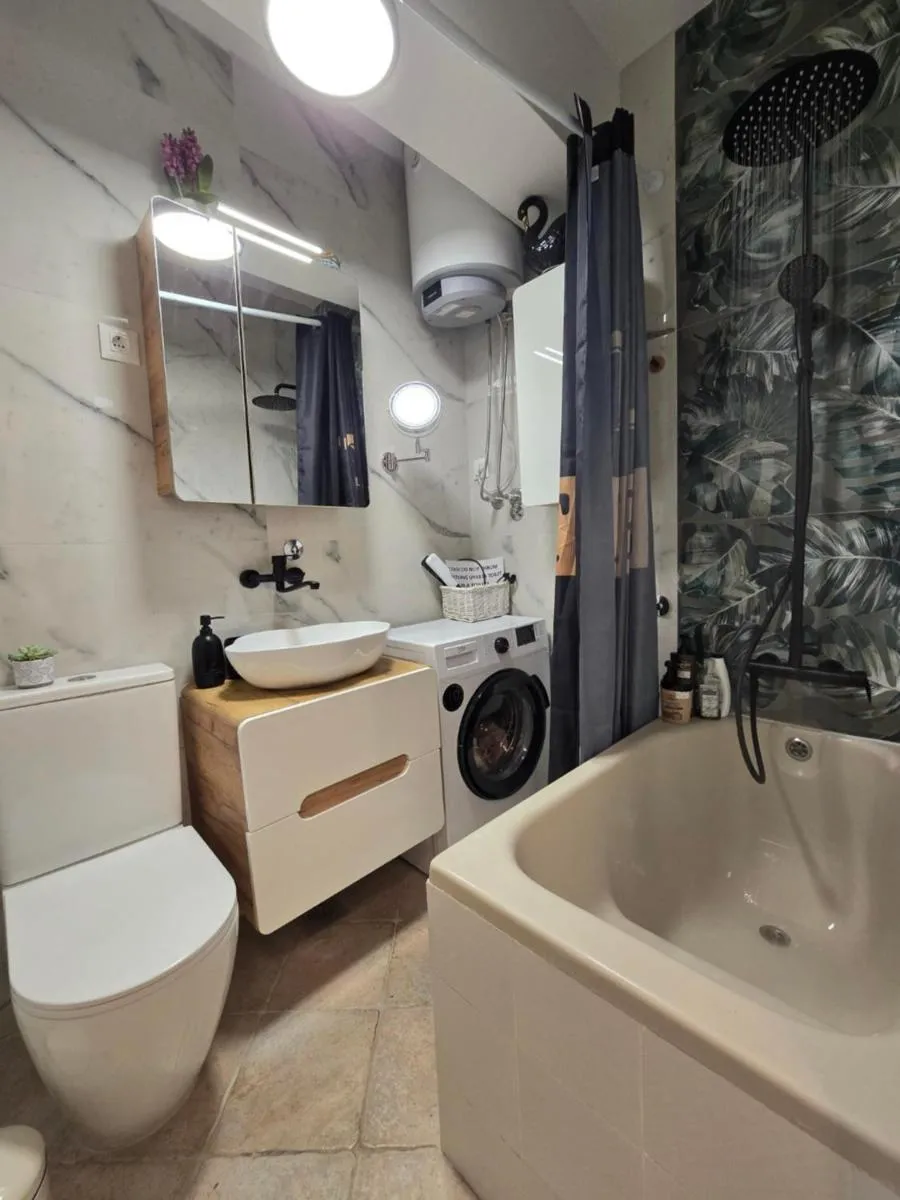 Image 2 of Blue Sea View Apartment