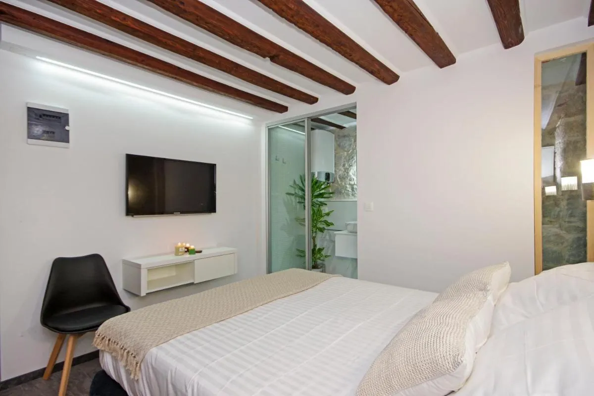 Image 3 of BonBon Luxury OldTown Room