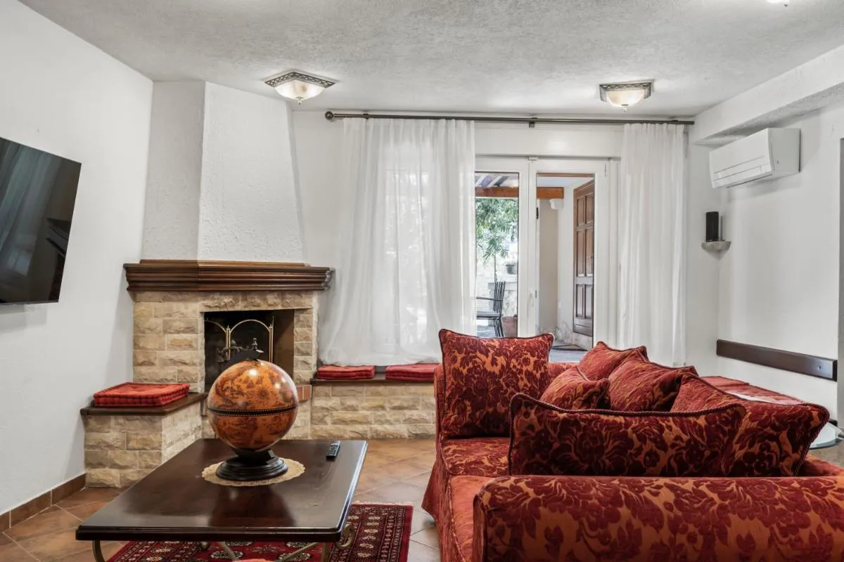 Image 3 of Boutique Villa Anna Varos