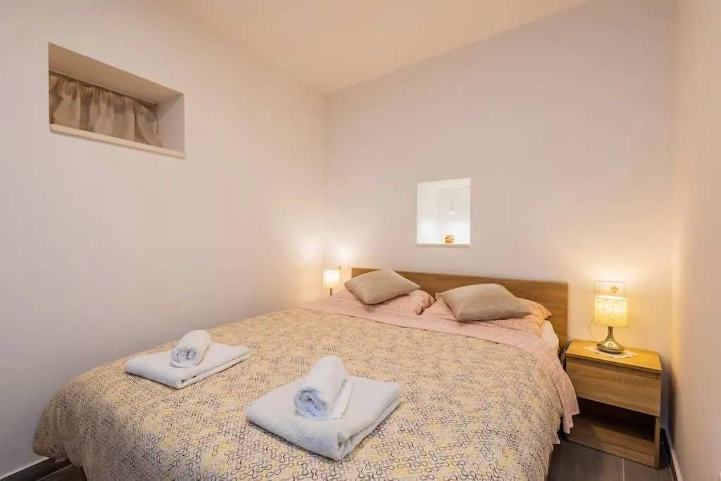Image 1 of Bozena’s studio apartment