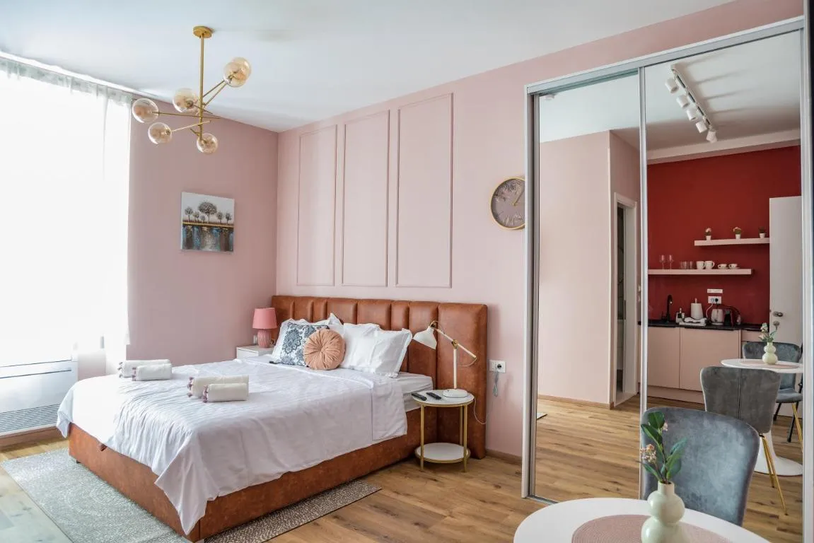 Image of Center De Lux Studios “ Zara “