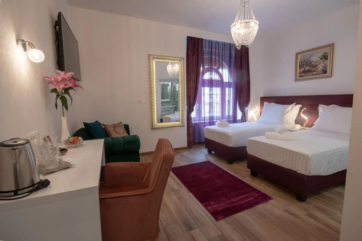 Image 1 of Center Luxury Rooms 1