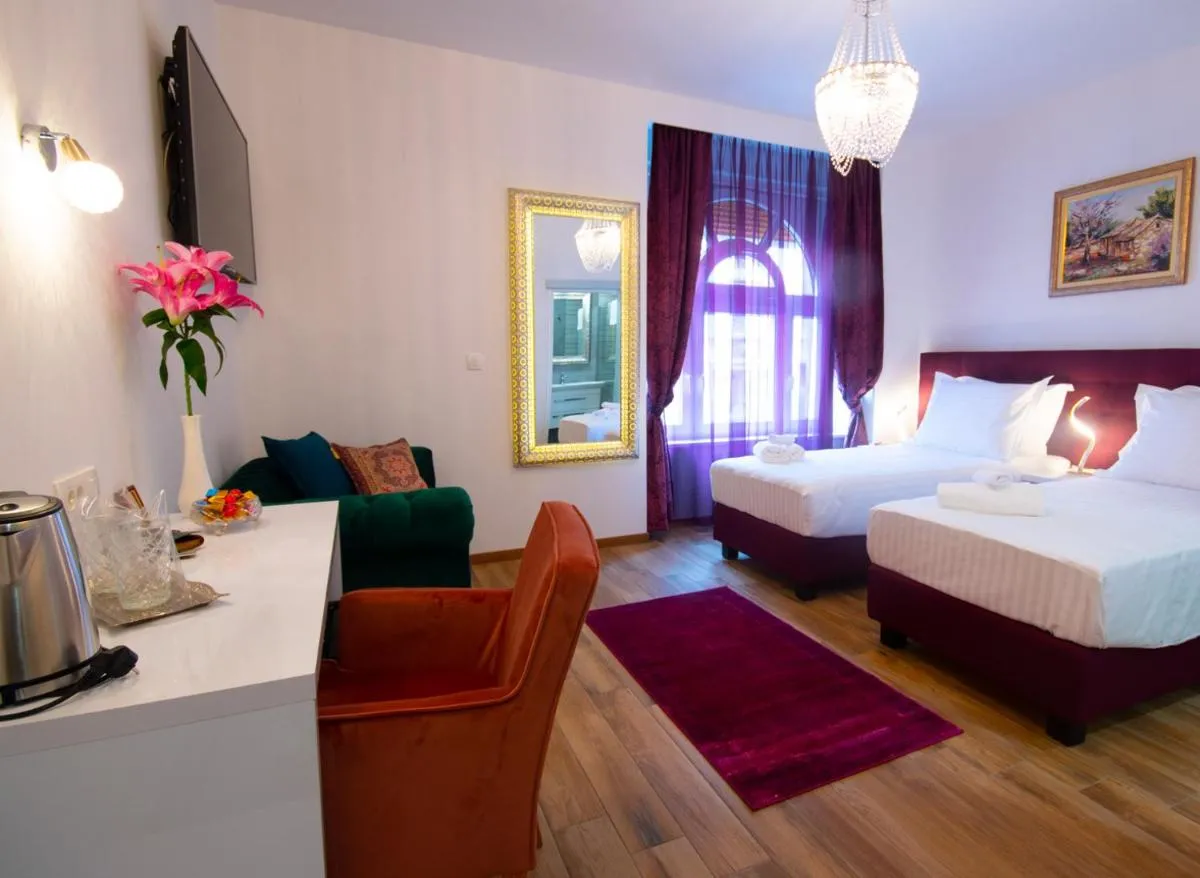 Image 1 of Center Luxury Rooms 2