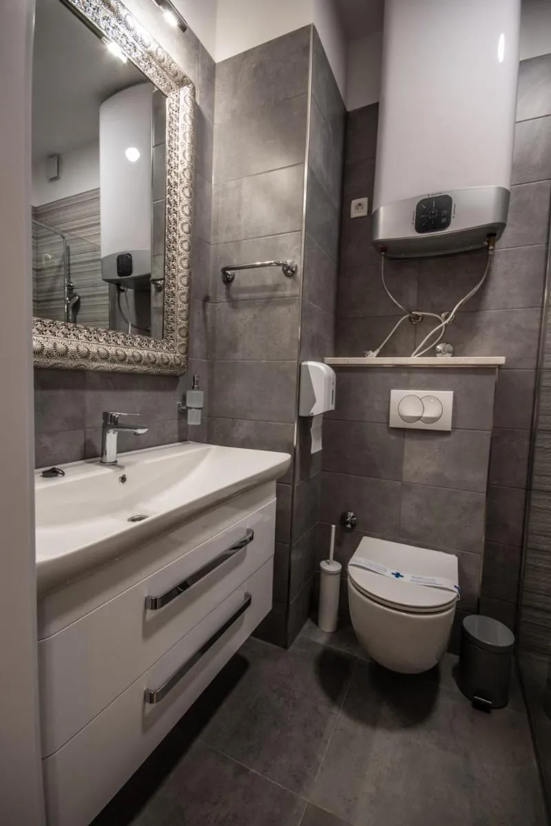 Image 3 of Center Luxury Rooms 3