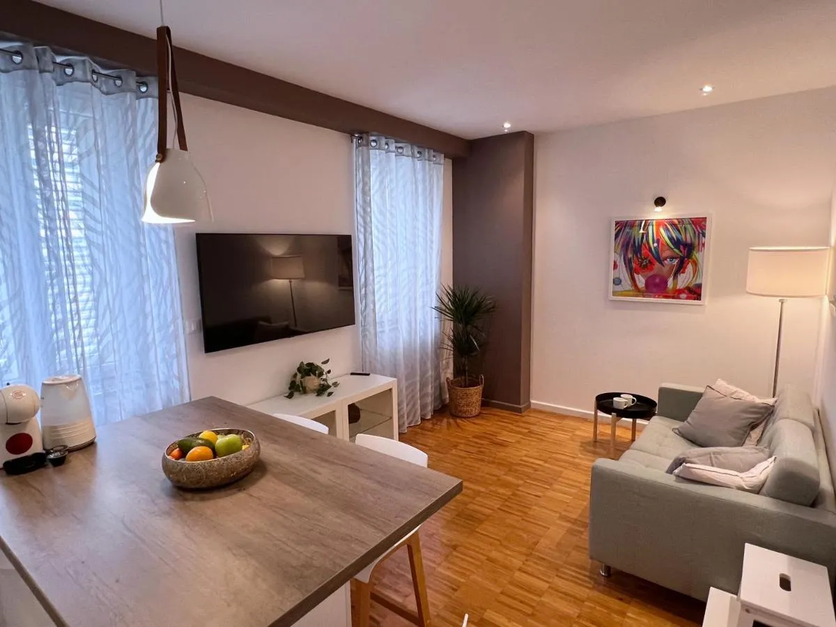 Image 4 of Central Cozy Apartment Near the Beach