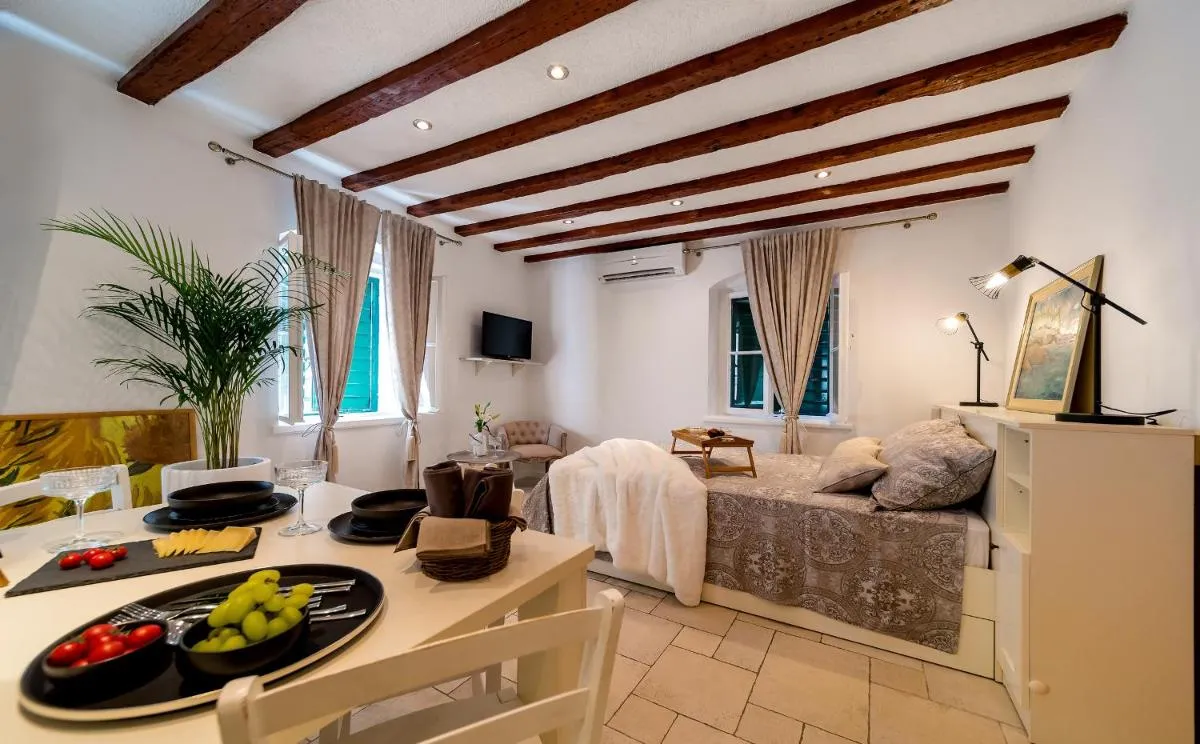 Image 2 of Charming Old Town Apartment Pjaca Split