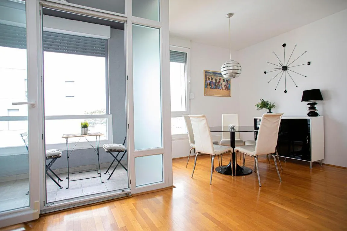 Image of City Center Apartment Flash