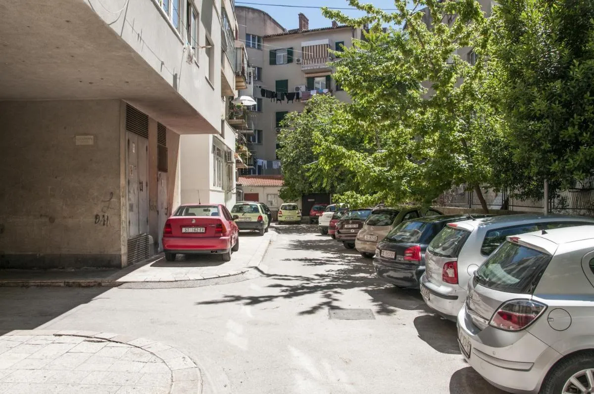 Image 5 of City Smart Apartment