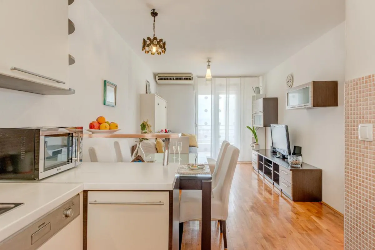 Image 3 of Comfy & Urban apartment on Žnjan near beach