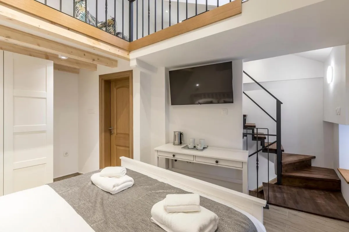 Image 2 of Cosmijeva Luxury Rooms