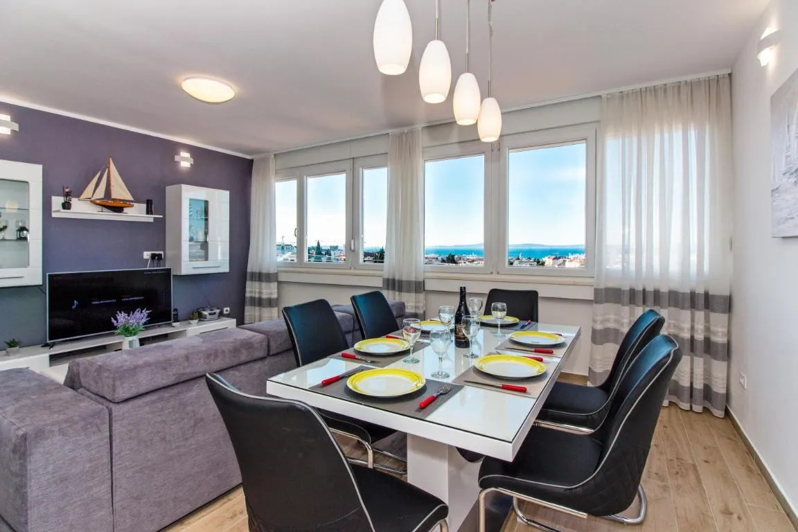 Image of Deluxe Apartment Miro