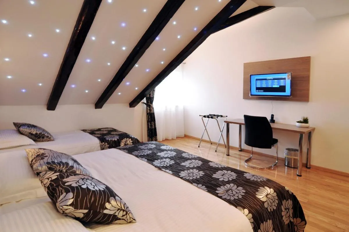 Image 6 of Deluxe Apartments & Rooms Sarella