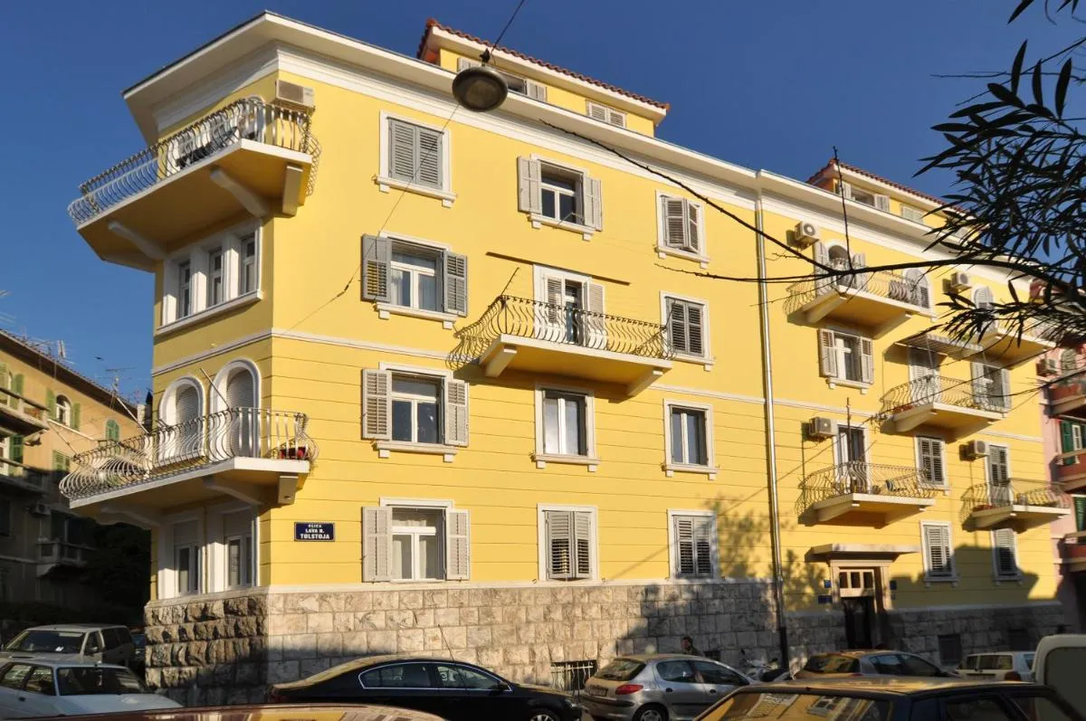 Image 5 of Deluxe Apartments & Rooms Sarella