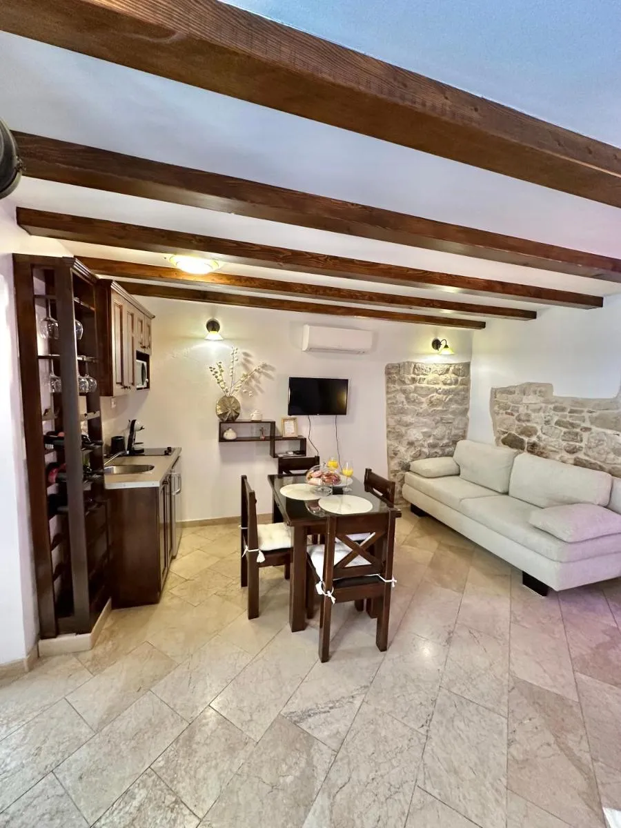 Image 6 of Diocletian Wine studio apartment