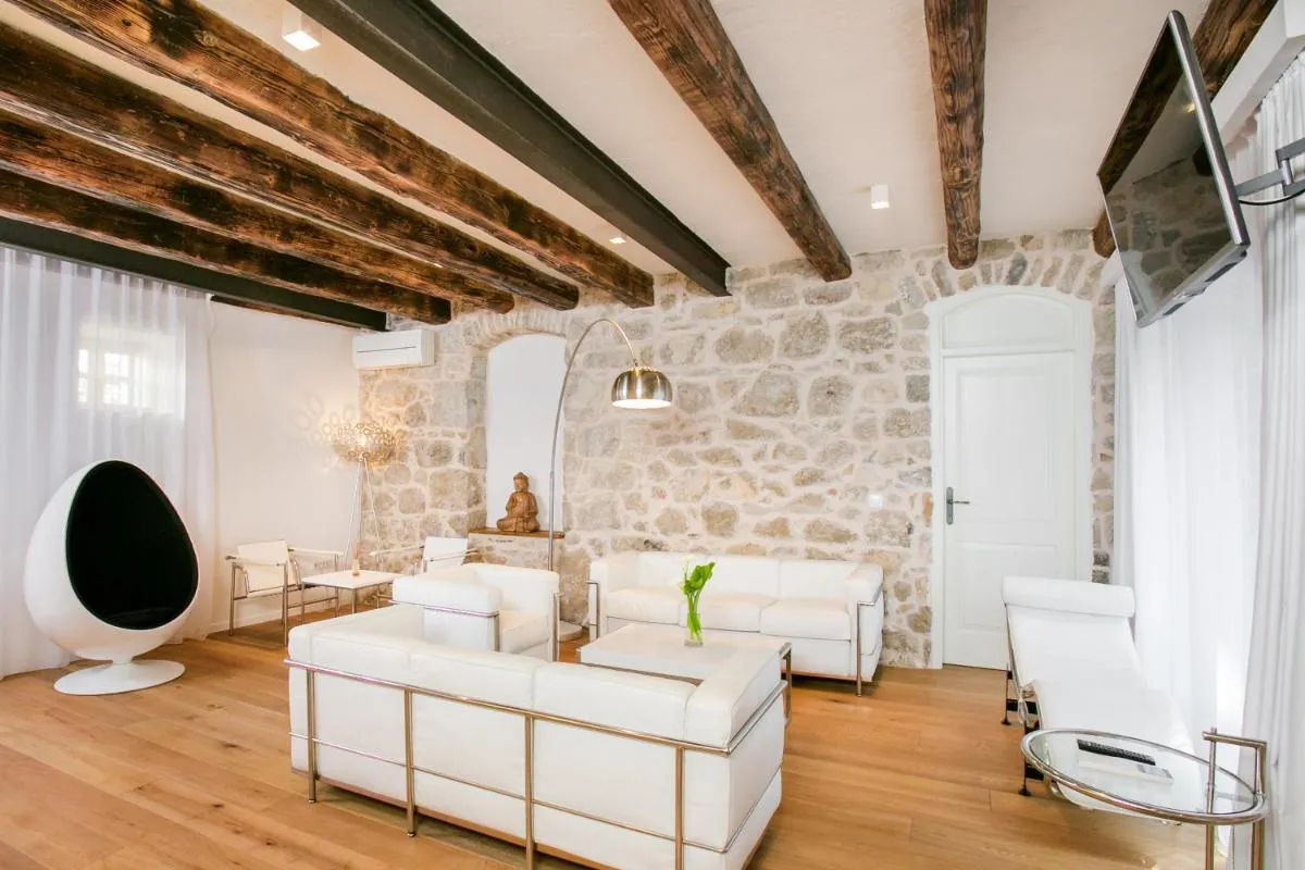 Image 2 of Divota Apartment Hotel