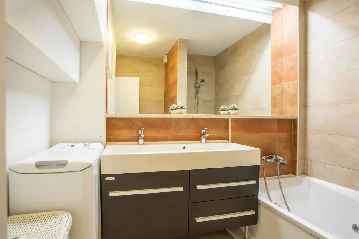 Image 2 of Dreams Apartment Bacvice