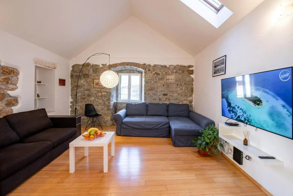 Image 6 of Duplex with terrace in the city centar