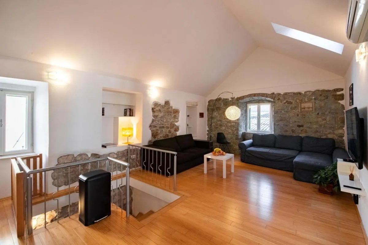 Image 5 of Duplex with terrace in the city centar