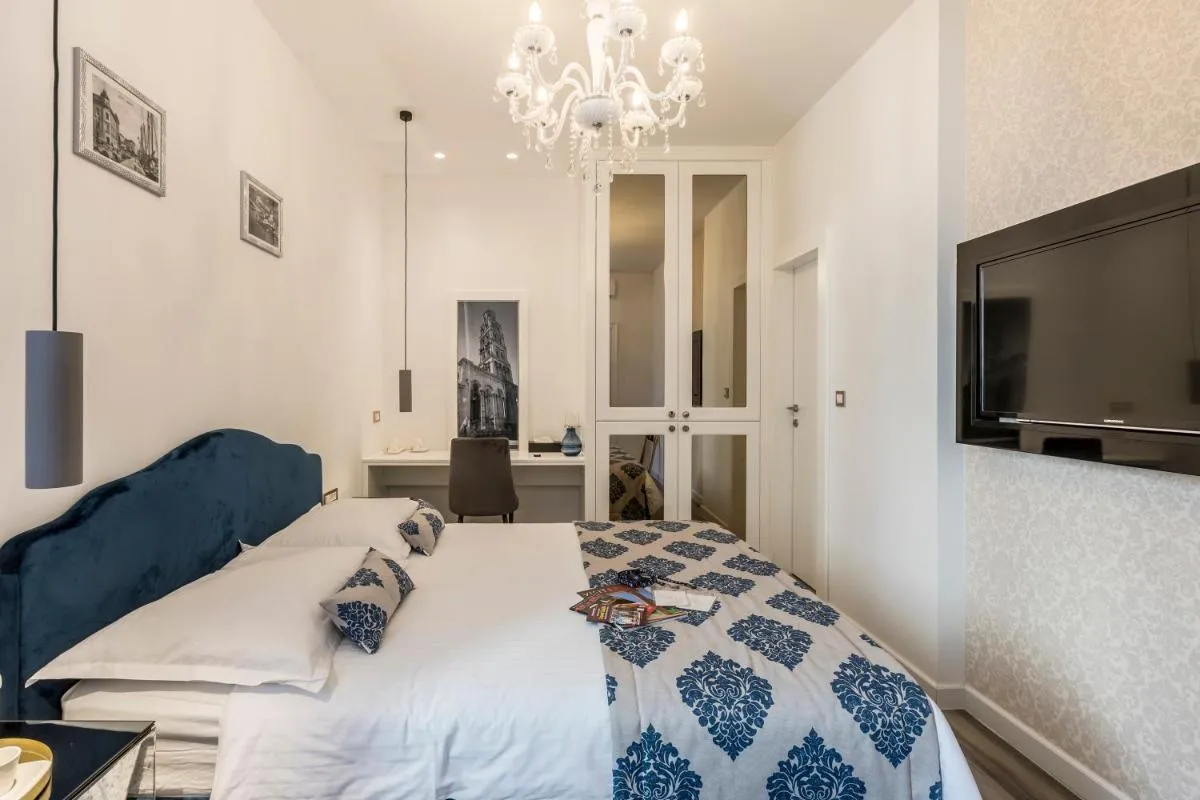 Image 6 of Elixir luxury rooms