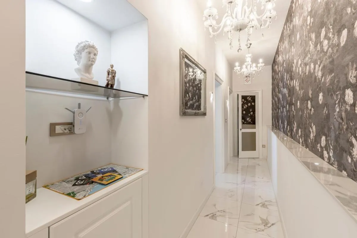 Image 1 of Elixir luxury rooms