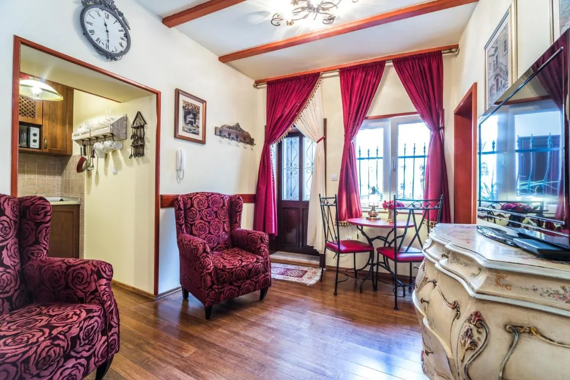 Image of Emperor’s Suites