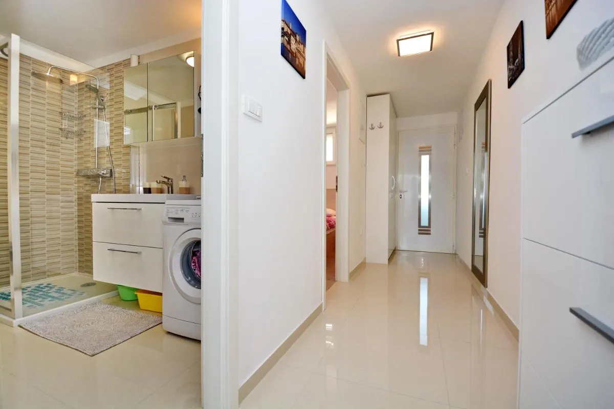 Image 2 of Frana apartment