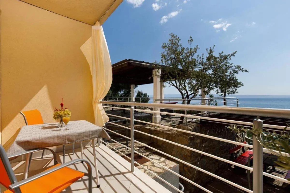 Image 6 of Fully equiped Beach Apartments with its own balcony