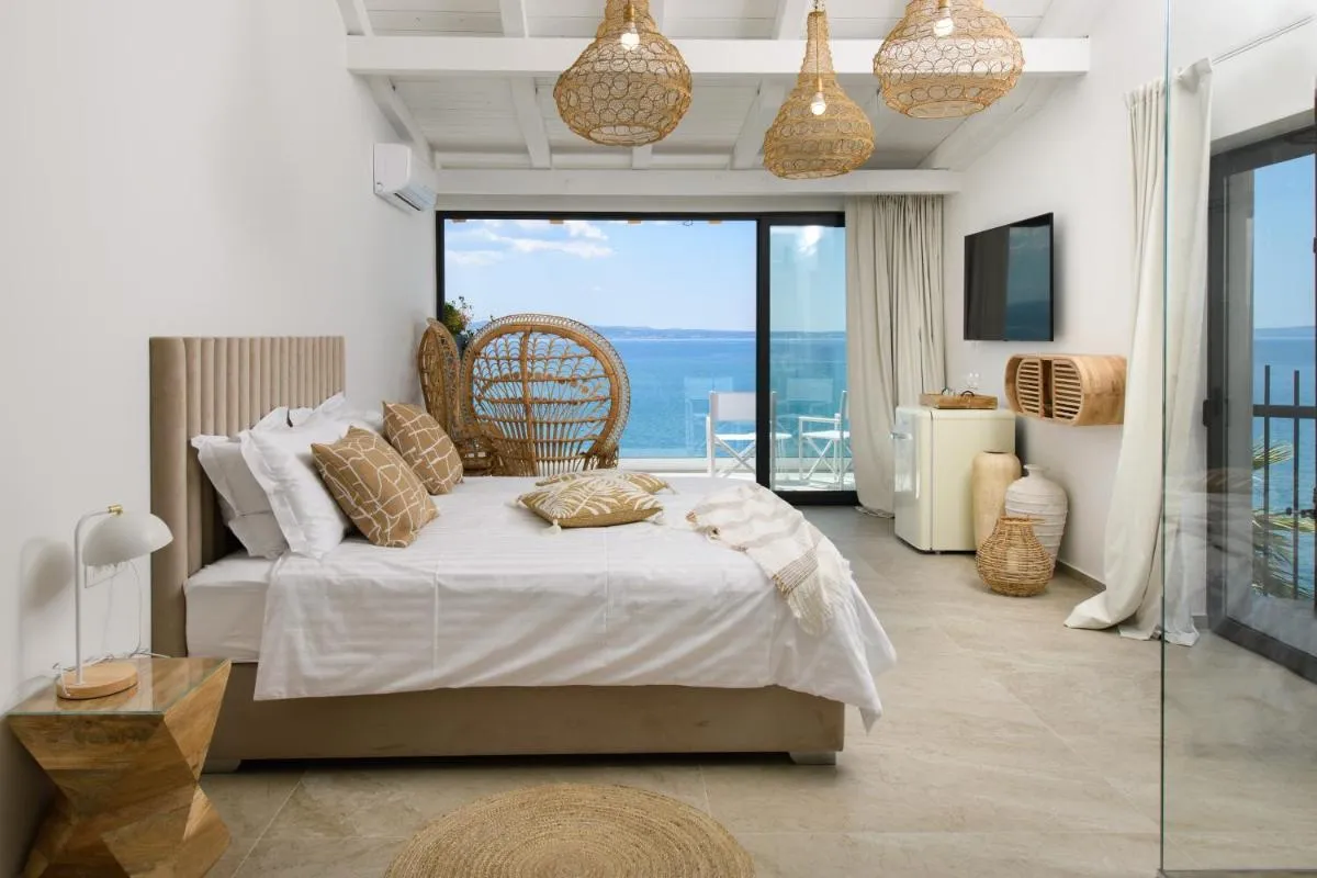 Image 3 of Gallery Luxury Suites & Rooms-Only Adults