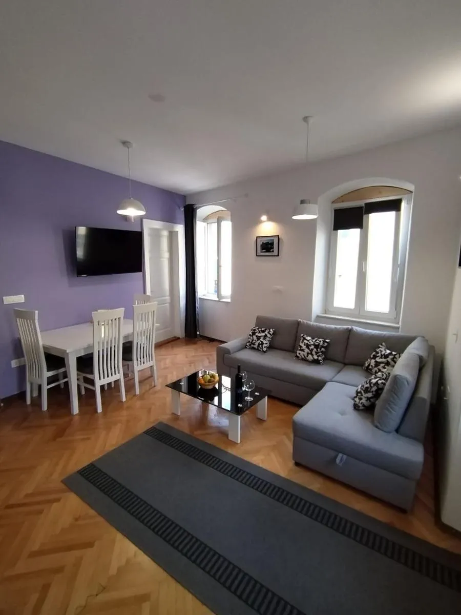 Image 5 of Garden Apartment