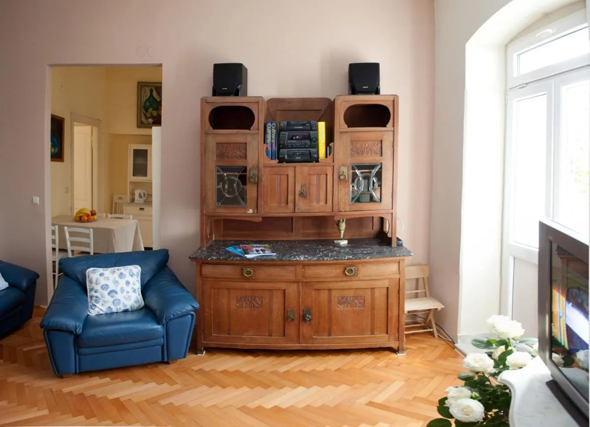 Image 4 of Gianina Apartment