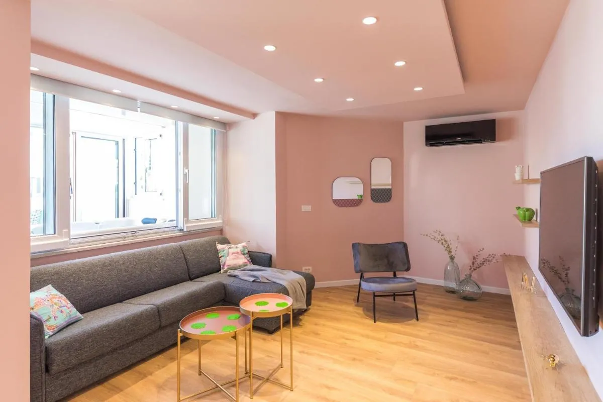 Image 4 of Glow luxury apartment with terrace and jacuzzi