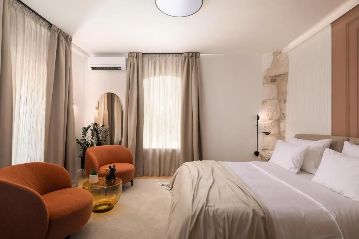 Image 2 of Golden Gate Deluxe Room – Unique UNESCO Location