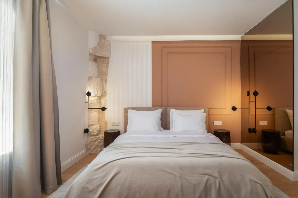 Image 4 of Golden Gate Deluxe Room – Unique UNESCO Location
