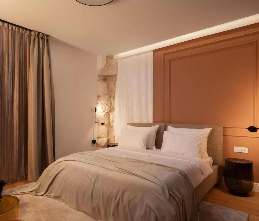 Image of Golden Gate Deluxe Room – Unique UNESCO Location