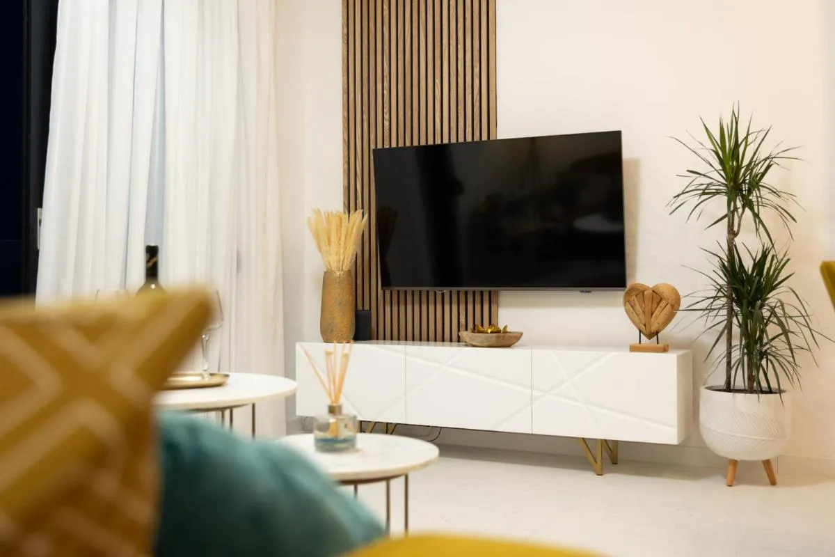 Image 4 of Golden Smile Apartment