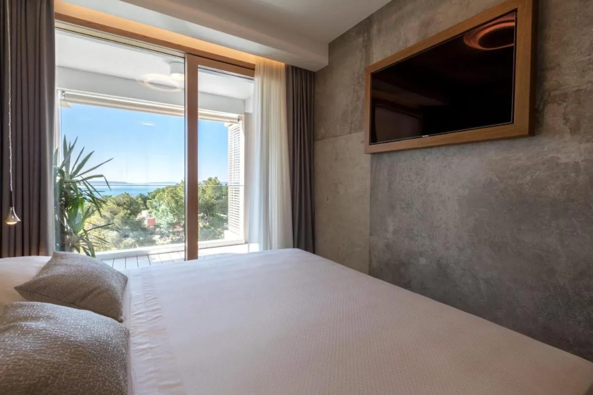 Image 1 of Gray Pearl – Luxury Apartment With Pool