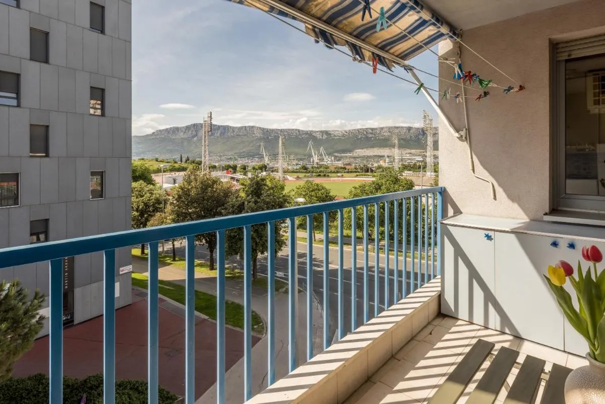Image 5 of Hana City Apartment