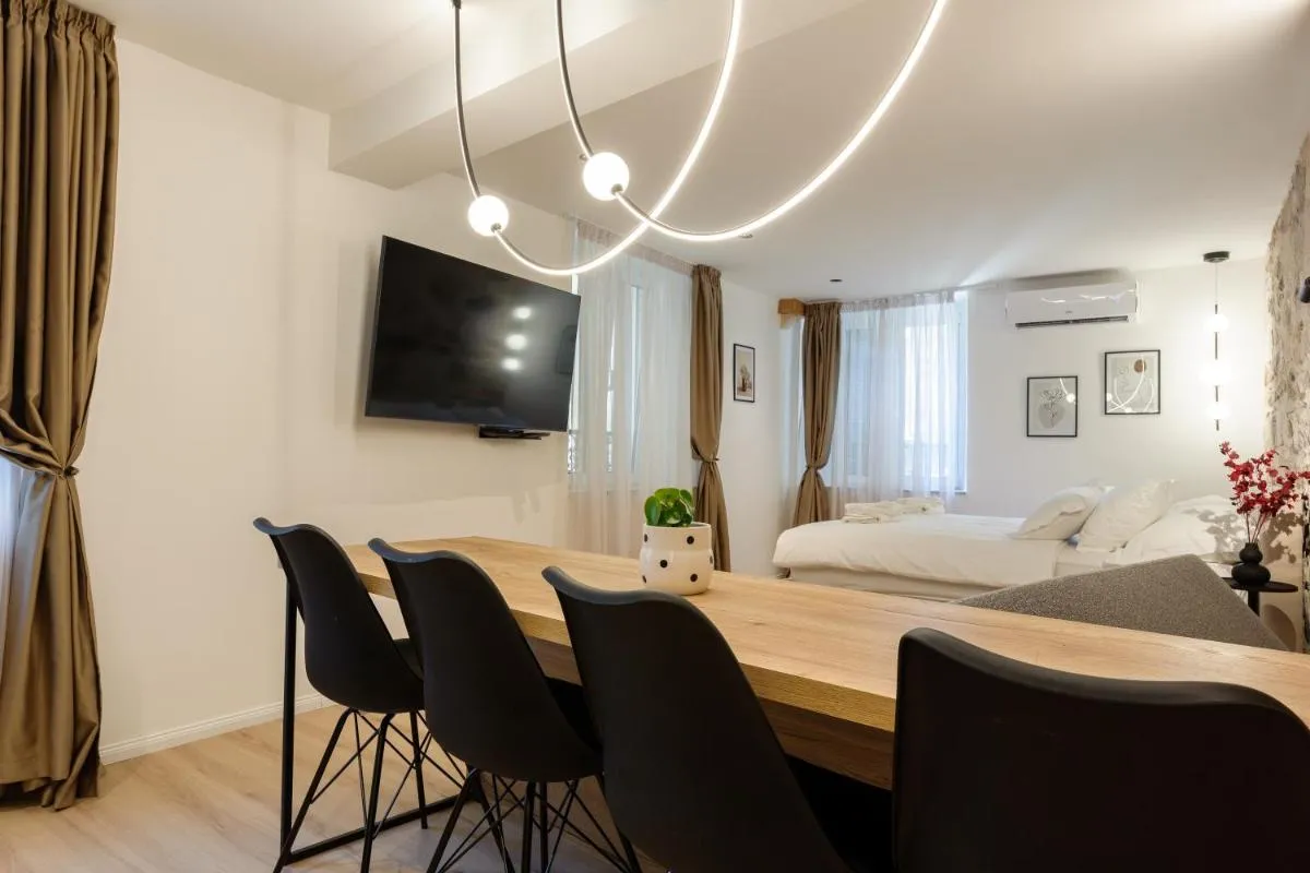 Image 3 of Harmony – Luxury room