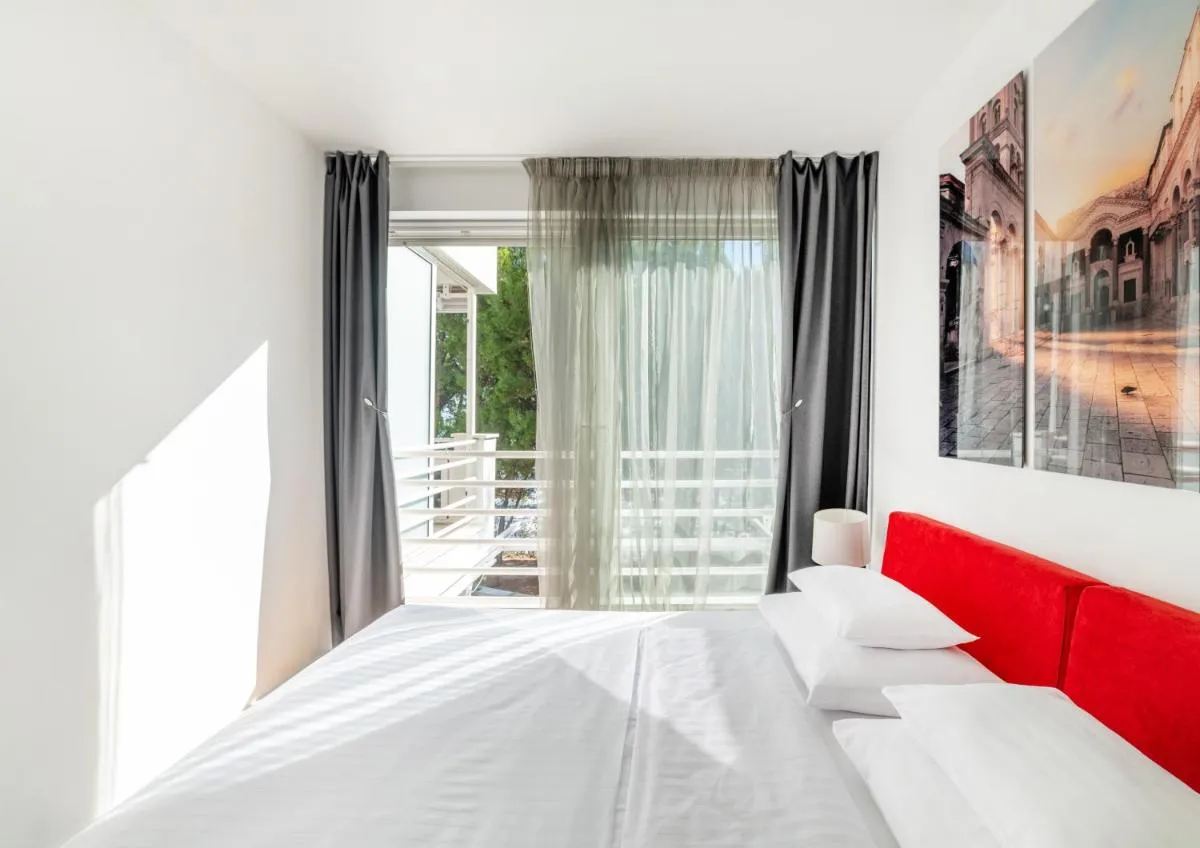 Image 6 of Hermosa Luxury Apartment